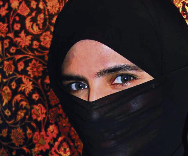 EFatima_in_UAE_with_niqab