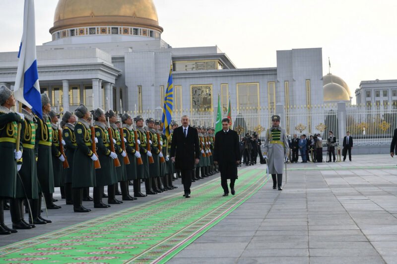 Aliyev_in_Turkmenistan_05