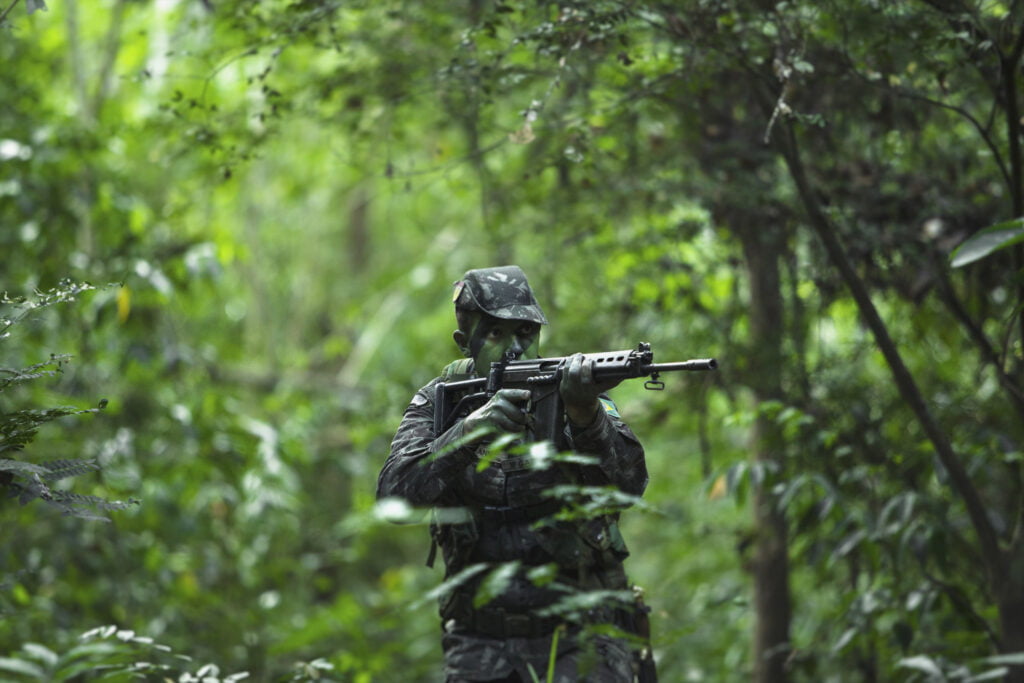 Brasilia, militarisoitu demokratia