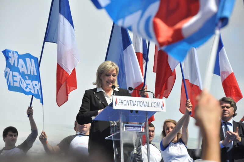 Meeting_1er_mai_2012_Front_National,_Paris_(20)