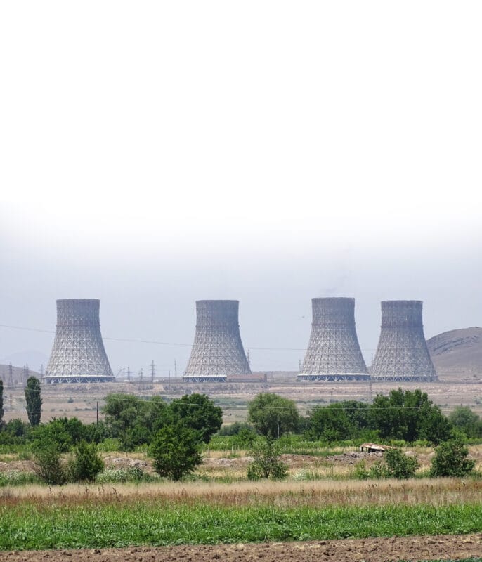 metsamor-nuclear-power-plant-cooling-towers-armenia-june-2015_2