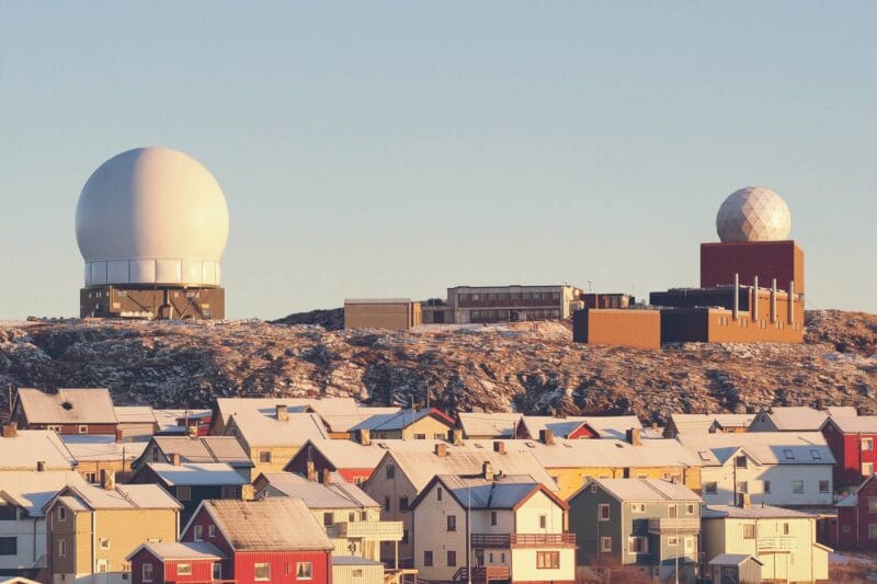 GLOBUS_radar_station_above_Vardø,_Norway